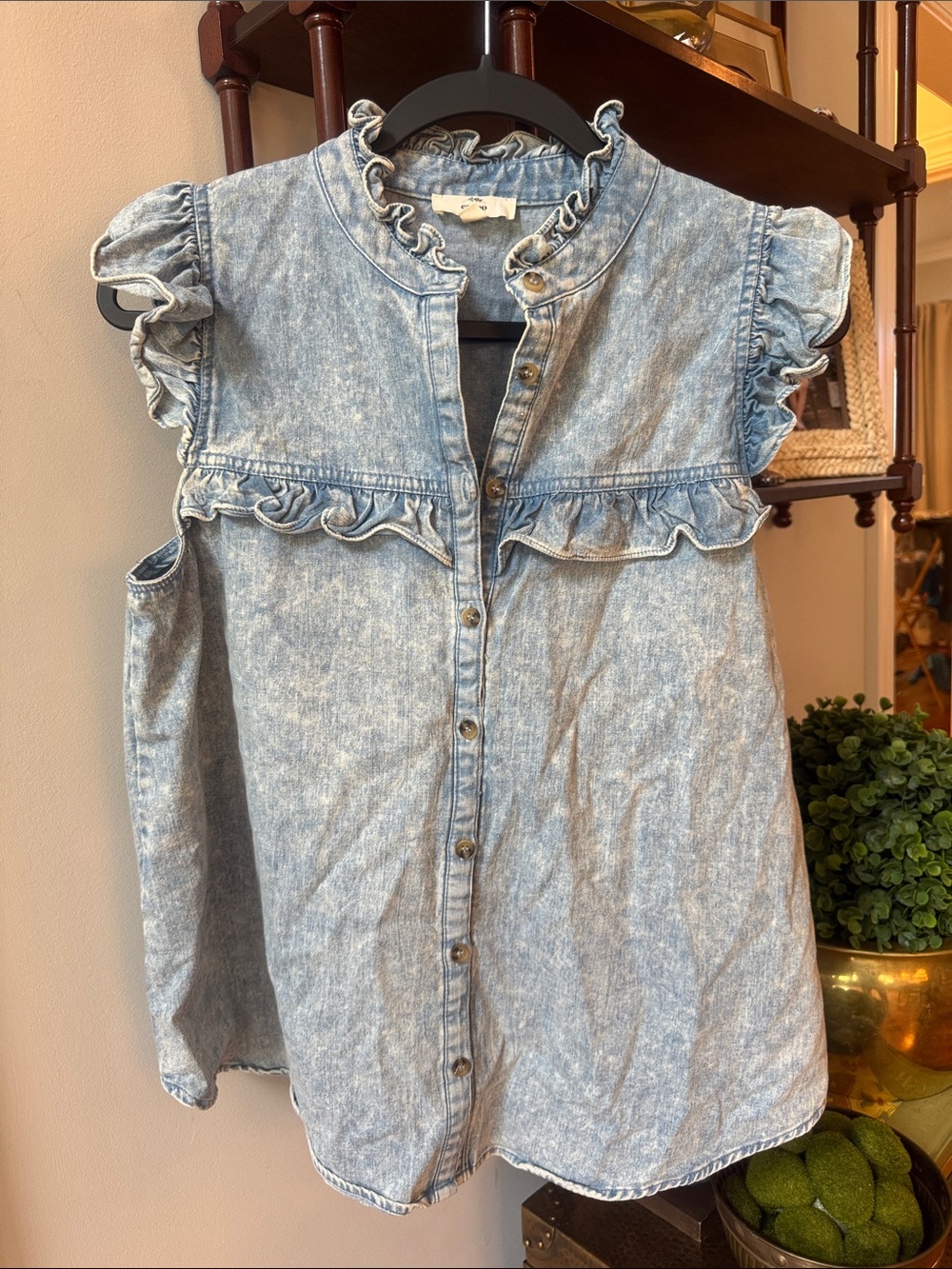 entro Light Wash Denim Ruffle Sleeve Tank Top